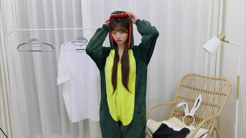 Chapter 3 Change Outfit